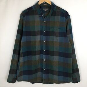 Eddie Bauer Classic Fit Flannel Shirt Mens Size Large Teal Blue Green Plaid